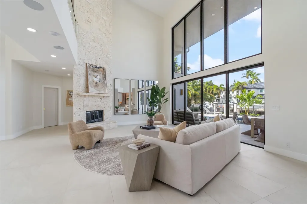3721 NE 30th Avenue Lighthouse Point FL 33064