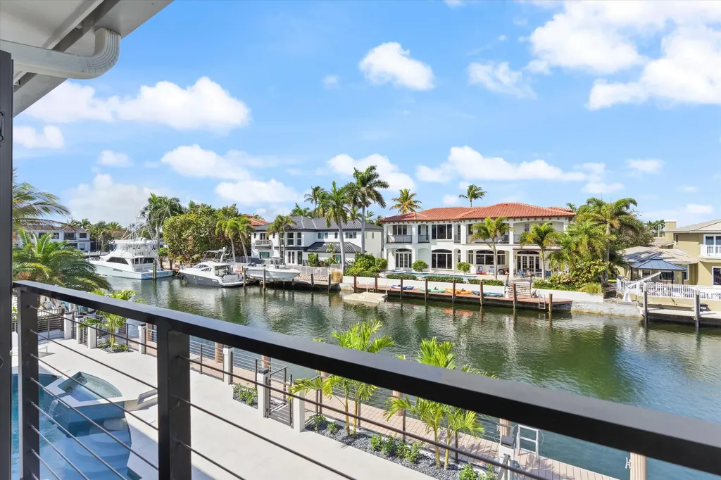 3721 NE 30th Avenue Lighthouse Point FL 33064