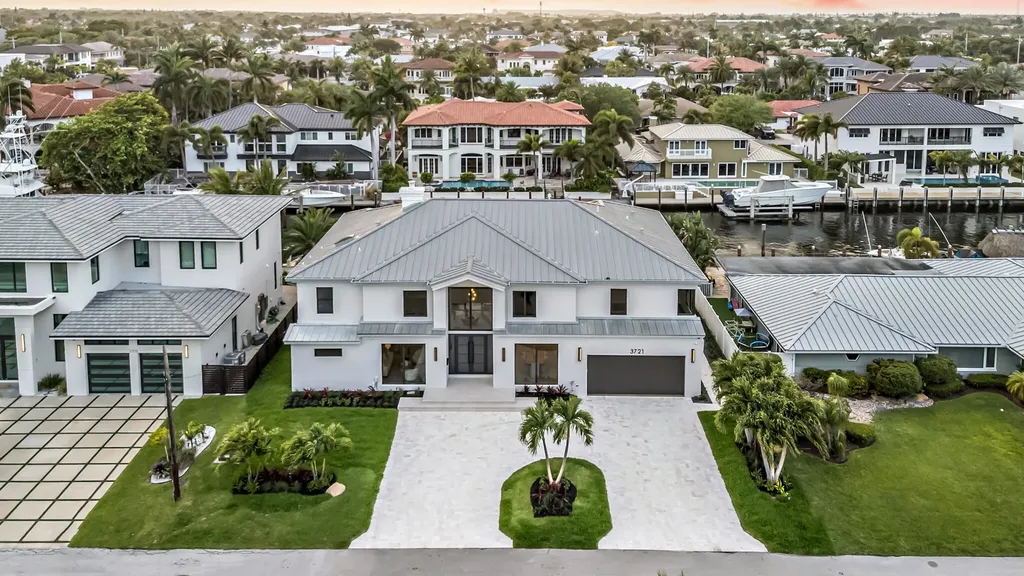 3721 NE 30th Avenue Lighthouse Point FL 33064