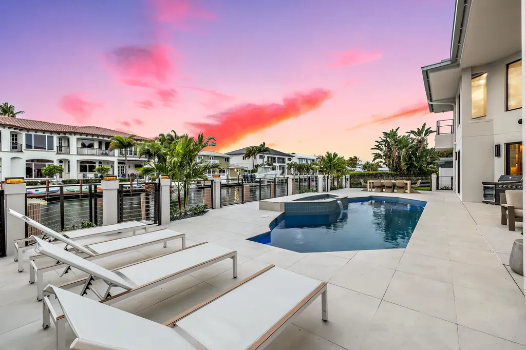 3721 NE 30th Avenue Lighthouse Point FL 33064