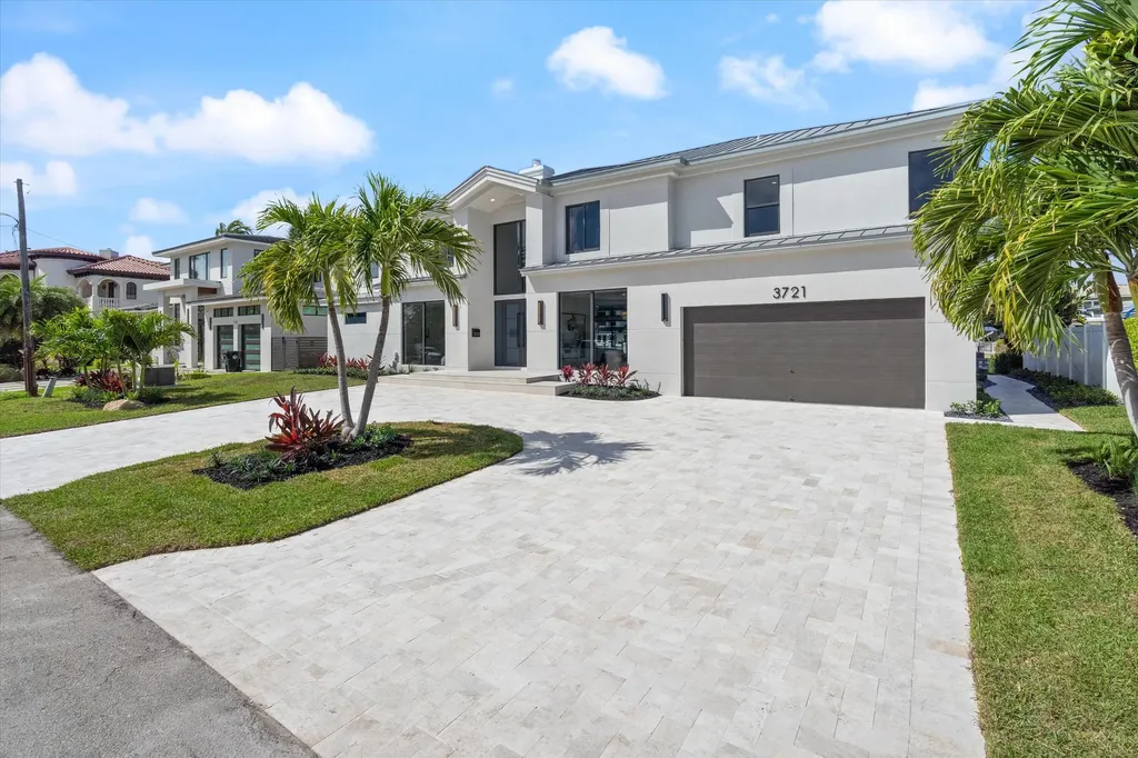 3721 NE 30th Avenue Lighthouse Point FL 33064