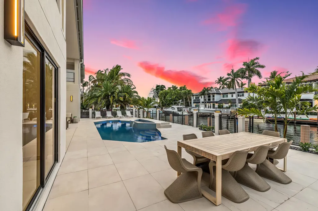 3721 NE 30th Avenue Lighthouse Point FL 33064