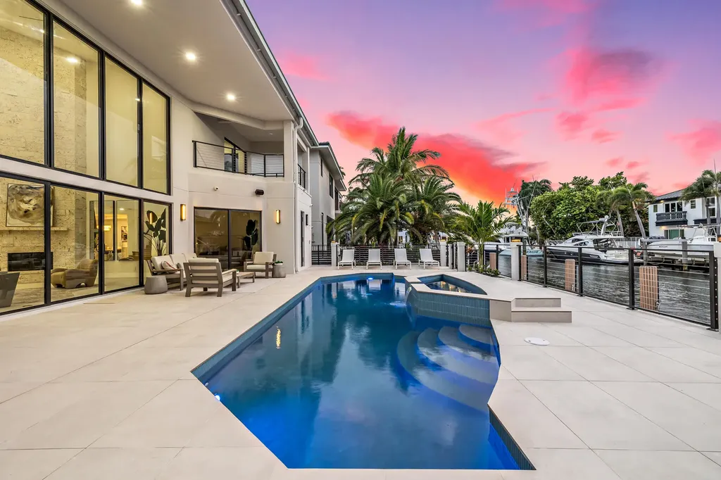 3721 NE 30th Avenue Lighthouse Point FL 33064