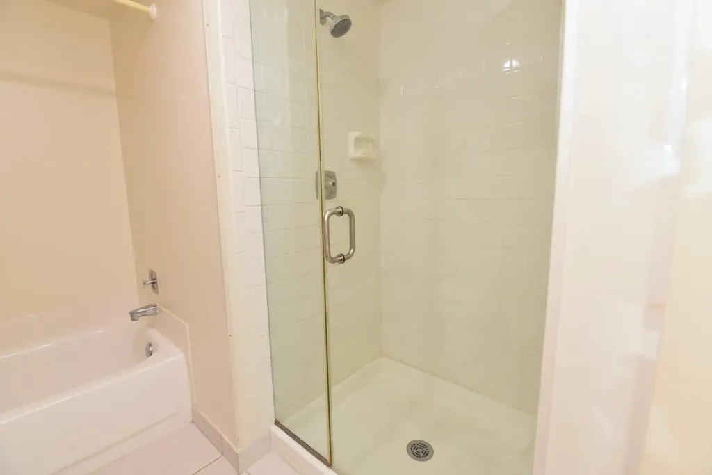 17 E Stratford Drive Drive E Boynton Beach FL 33436