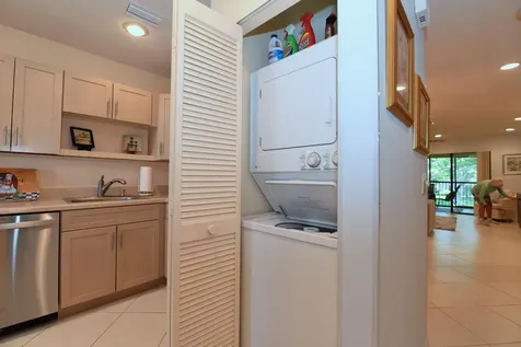 17 E Stratford Drive Drive E Boynton Beach FL 33436