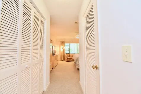 17 E Stratford Drive Drive E Boynton Beach FL 33436