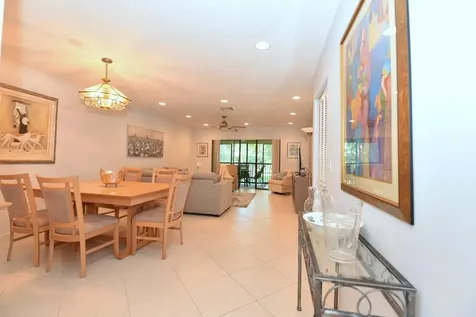 17 E Stratford Drive Drive E Boynton Beach FL 33436