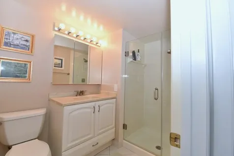 17 E Stratford Drive Drive E Boynton Beach FL 33436