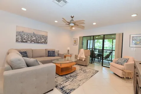 17 E Stratford Drive Drive E Boynton Beach FL 33436