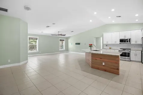 3013 SE Jefferson Street Stuart FL 34997