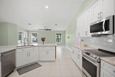 3013 SE Jefferson Street Stuart FL 34997