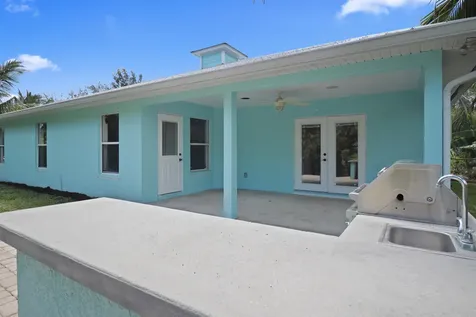 3013 SE Jefferson Street Stuart FL 34997