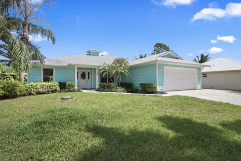 3013 SE Jefferson Street Stuart FL 34997
