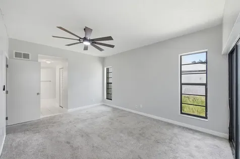 1097 NW 98th Terrace Pembroke Pines FL 33024