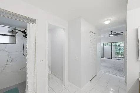 1097 NW 98th Terrace Pembroke Pines FL 33024