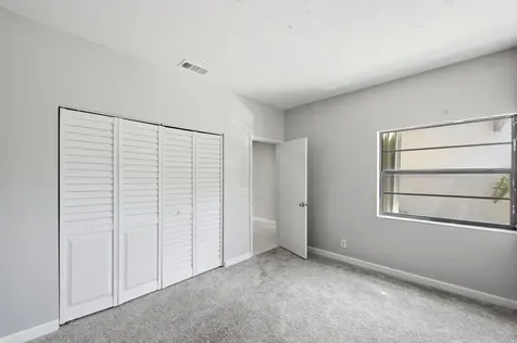 1097 NW 98th Terrace Pembroke Pines FL 33024