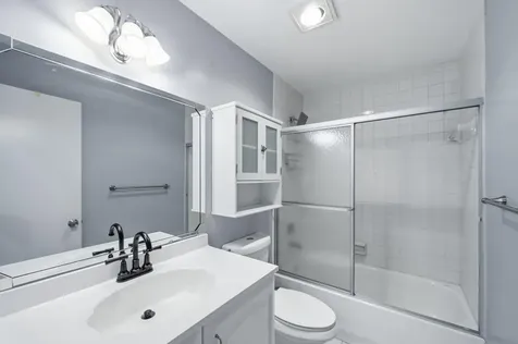 1097 NW 98th Terrace Pembroke Pines FL 33024