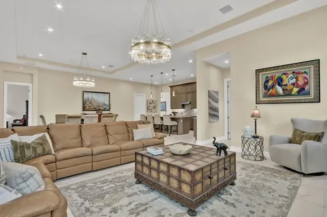 9204 SW Arco Way Port St Lucie FL 34987