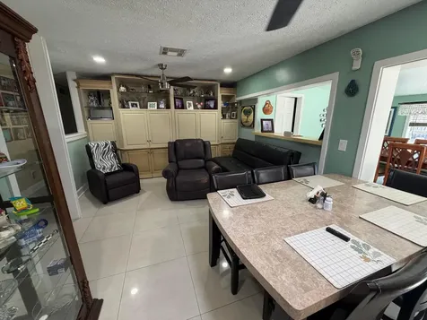 2185 SW Wayne Street Port St Lucie FL 34984
