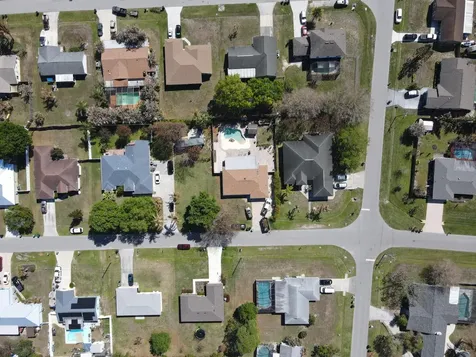 2185 SW Wayne Street Port St Lucie FL 34984