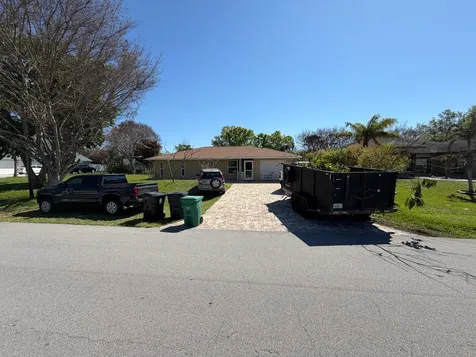 2185 SW Wayne Street Port St Lucie FL 34984