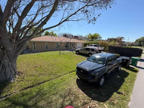 2185 SW Wayne Street Port St Lucie FL 34984