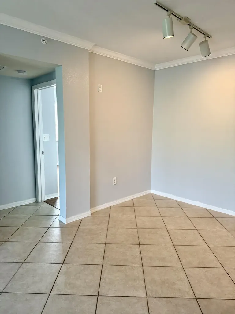 6394 Emerald Dunes Drive West Palm Beach FL 33411