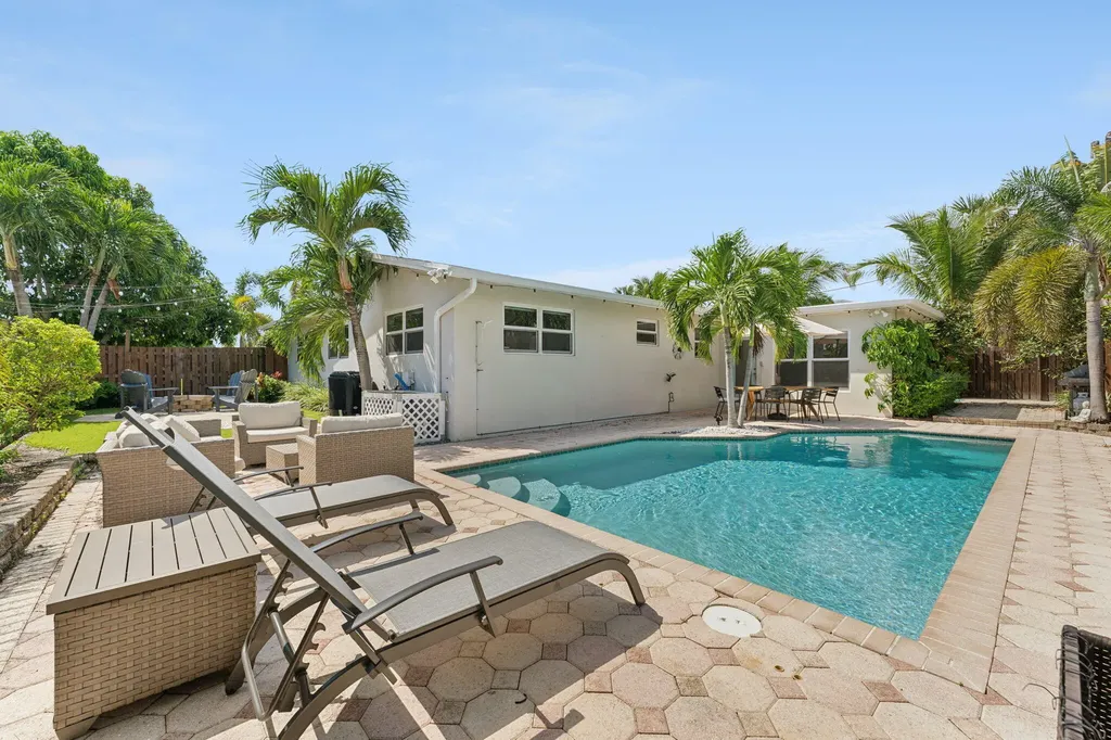 2691 NE 18th Street Pompano Beach FL 33062