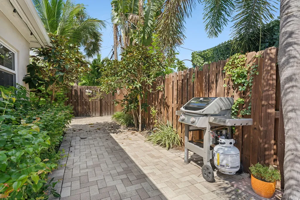 2691 NE 18th Street Pompano Beach FL 33062
