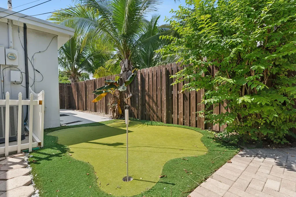 2691 NE 18th Street Pompano Beach FL 33062
