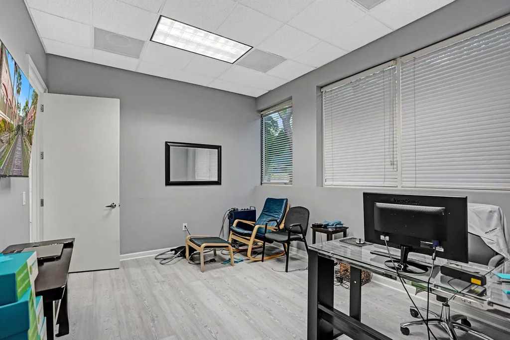6274 Linton Boulevard Delray Beach FL 33484