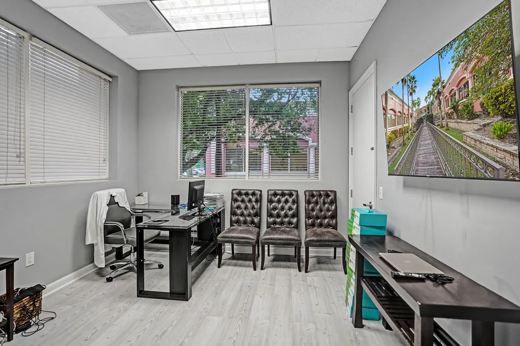 6274 Linton Boulevard Delray Beach FL 33484