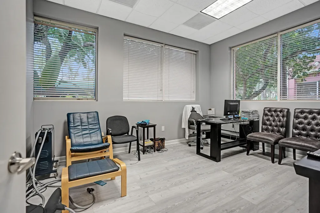 6274 Linton Boulevard Delray Beach FL 33484