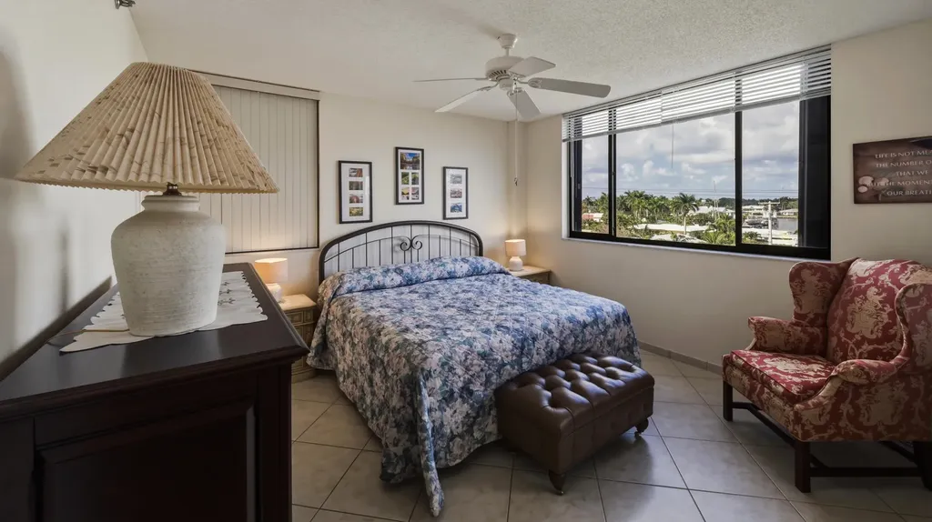 2300 NE 33rd Avenue Fort Lauderdale FL 33305