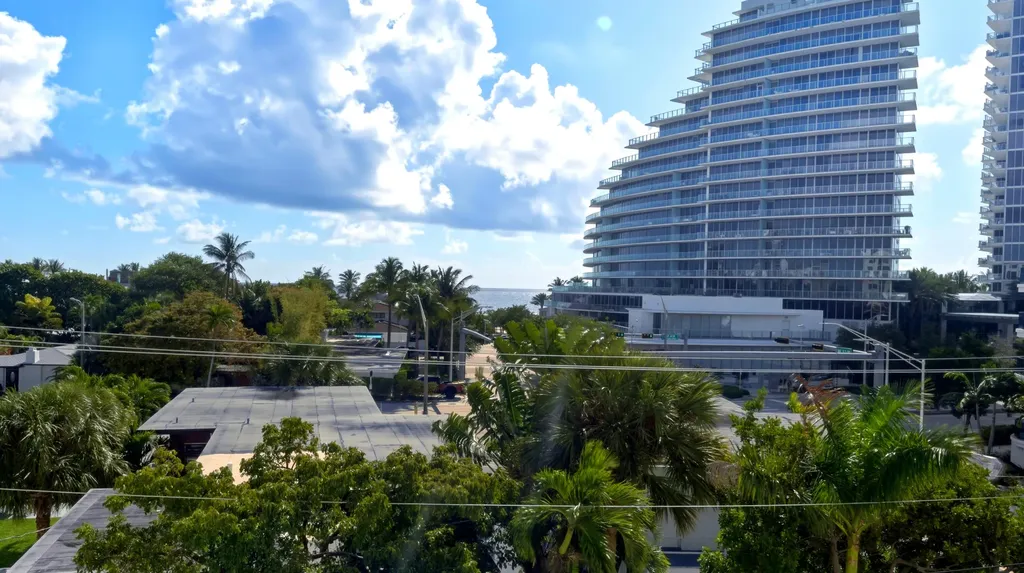 2300 NE 33rd Avenue Fort Lauderdale FL 33305