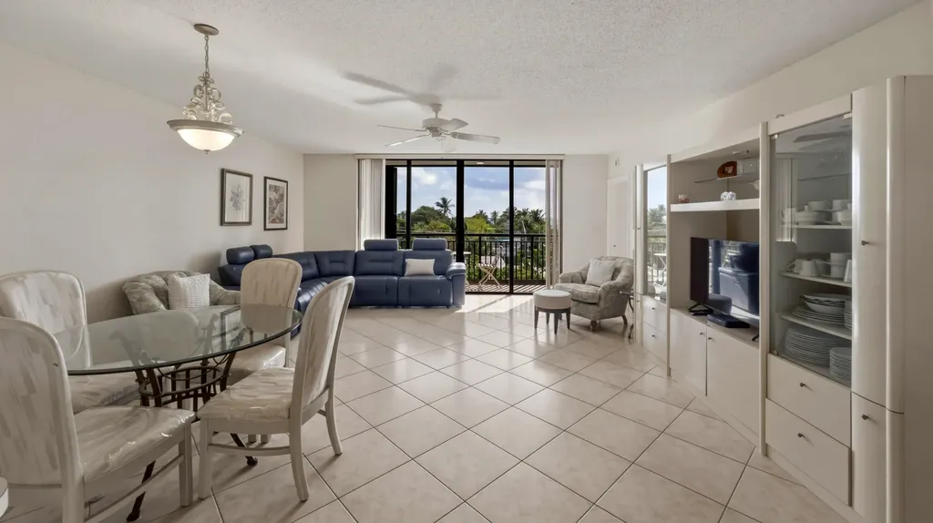 2300 NE 33rd Avenue Fort Lauderdale FL 33305