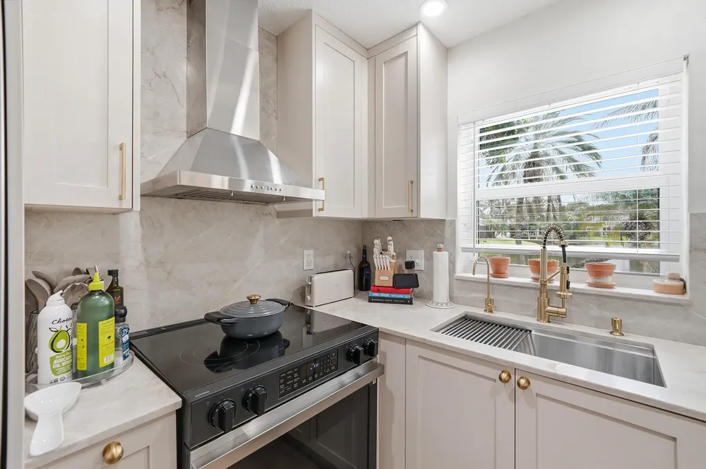 10690 NW 12th Drive Plantation FL 33322