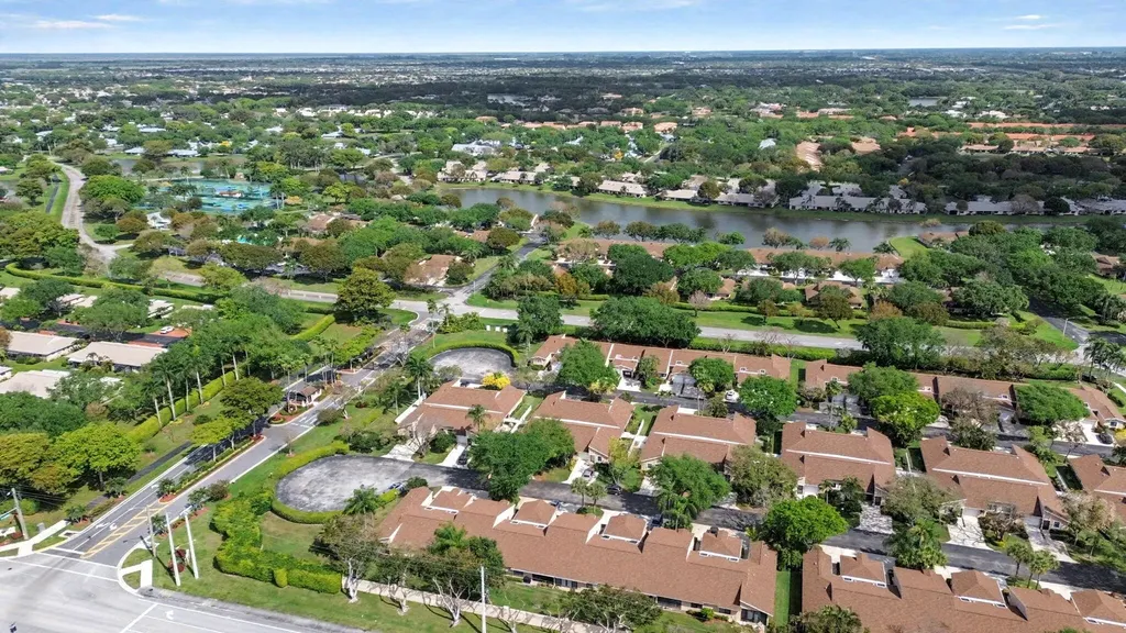8324 Summerbreeze Lane Boca Raton FL 33496