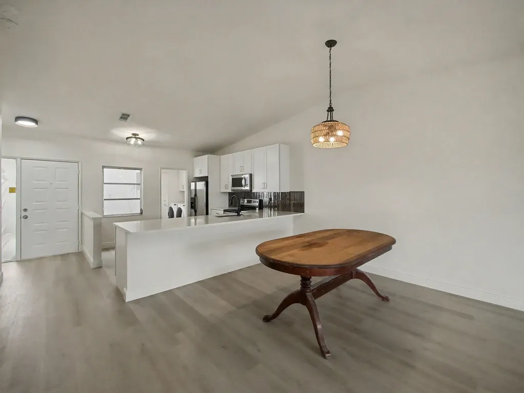 8324 Summerbreeze Lane Boca Raton FL 33496