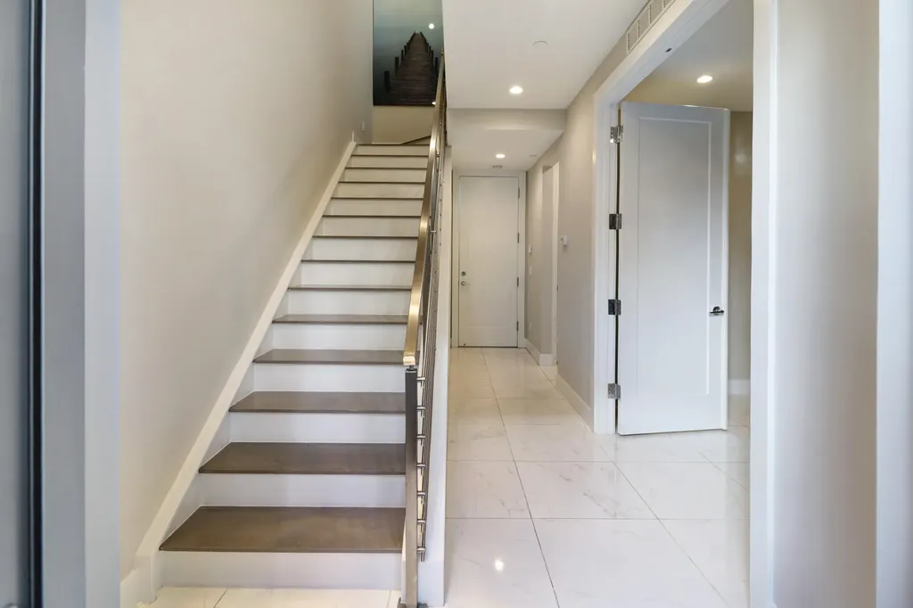 4033 NW 17th Way Boca Raton FL 33431