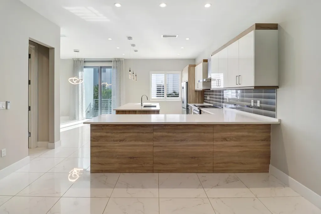 4033 NW 17th Way Boca Raton FL 33431