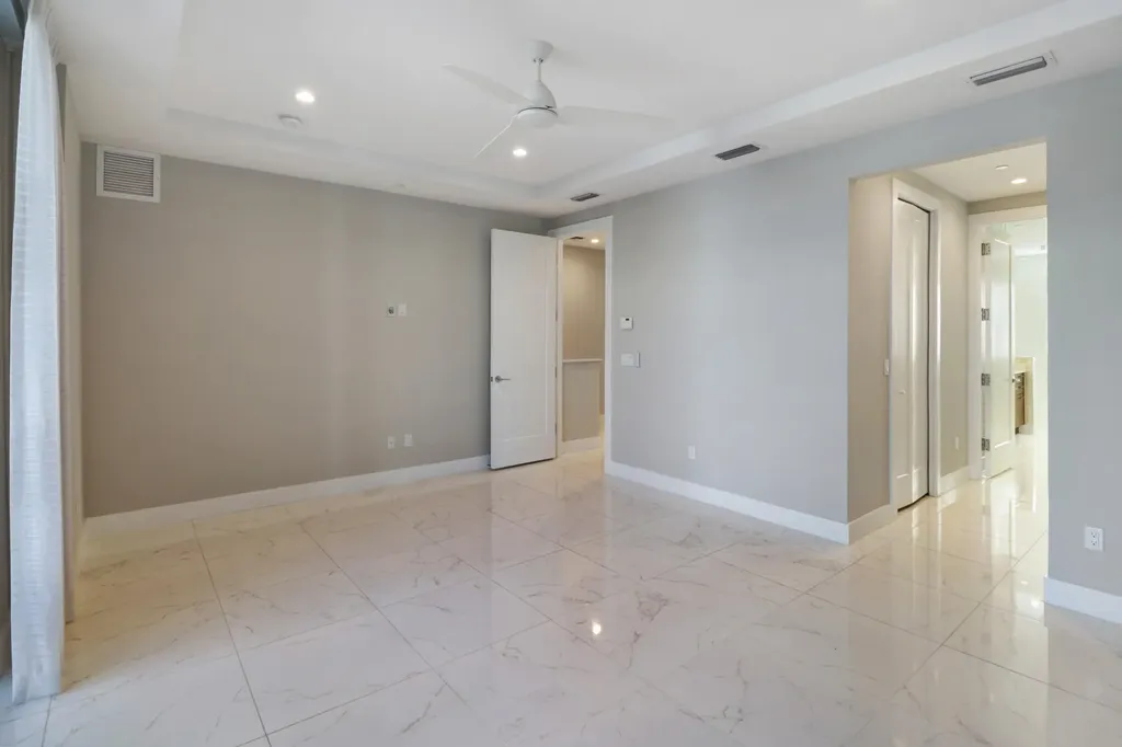 4033 NW 17th Way Boca Raton FL 33431
