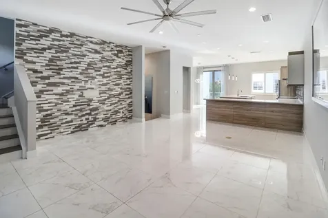 4033 NW 17th Way Boca Raton FL 33431