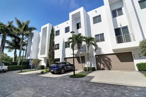 4033 NW 17th Way Boca Raton FL 33431