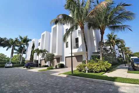 4033 NW 17th Way Boca Raton FL 33431