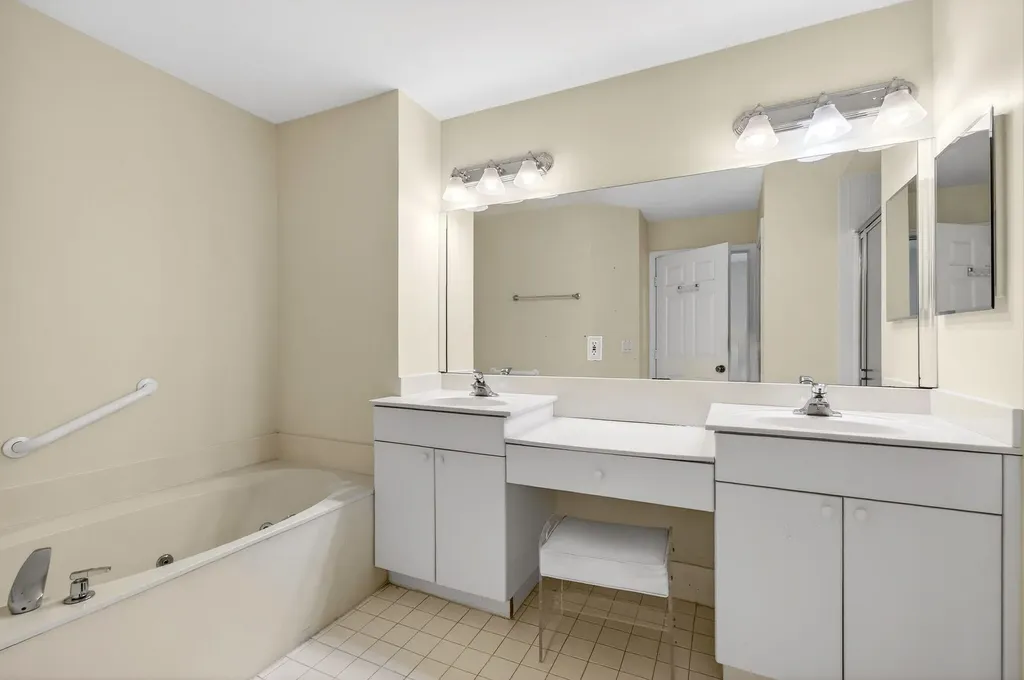 12468 Crystal Pointe Drive Boynton Beach FL 33437