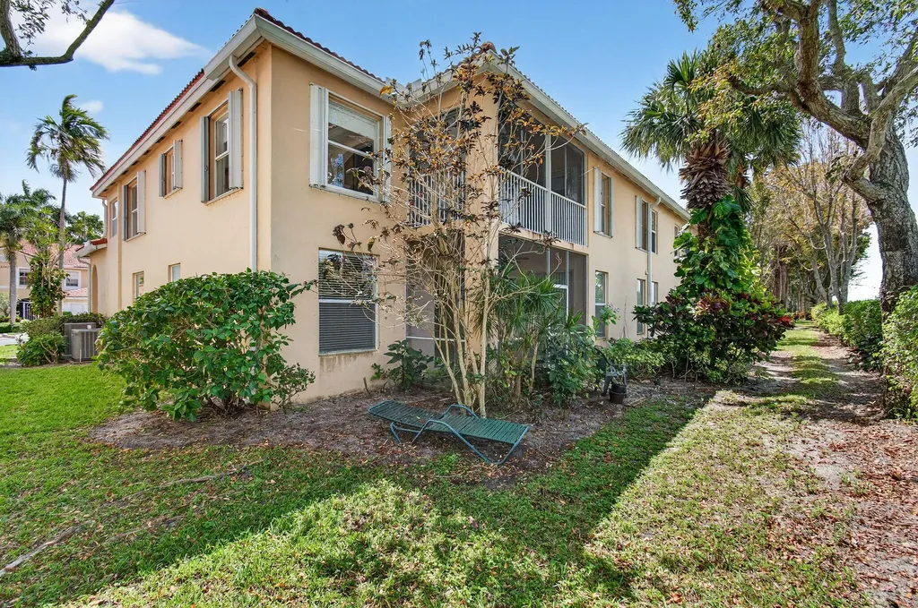 12468 Crystal Pointe Drive Boynton Beach FL 33437