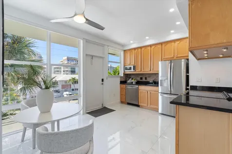 2717 Yacht Club Boulevard Fort Lauderdale FL 33304