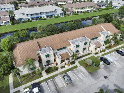 6703 Via Regina Boca Raton FL 33433