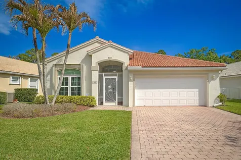 7004 SE Twin Oaks Circle Stuart FL 34997